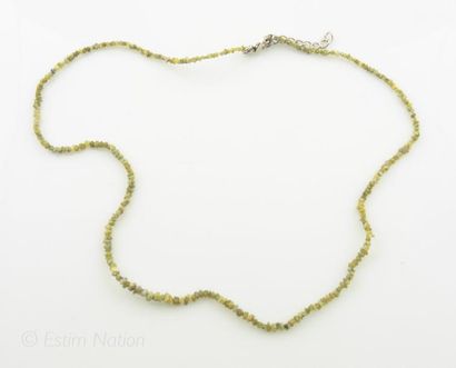 COLLIER DIAMANT BRUT
Collier ras de cou composé...