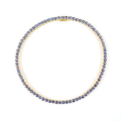 COLLIER 