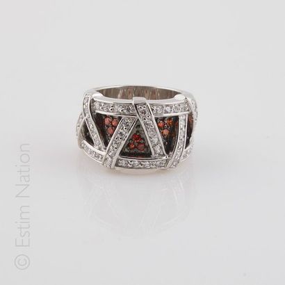 BAGUE BANDEAU
Bague en argent (925/°°) de...