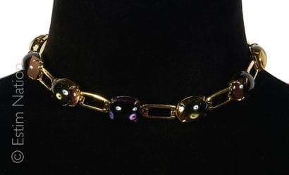Collier ras de cou en argent (925/°°) doré...