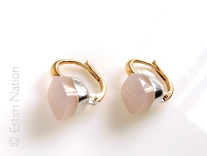 BOUCLES D'OREILLES QUARTZ
Paire de boucles...