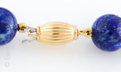 COLLIER LAPIS
Collier choker composé de perles...