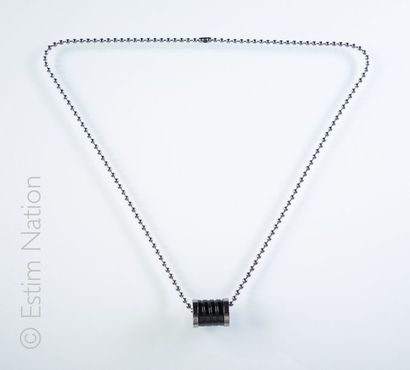Collier composé d'une chaîne de billes de...