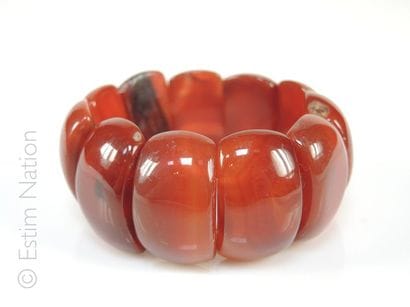BRACELET AGATE
Bracelet extensible composé...