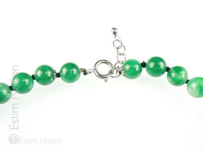 COLLIER JADE
Collier composé de perles de...