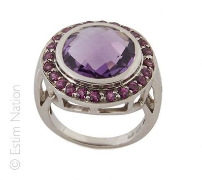 BAGUE AMETHYSTES
Bague en argent (925/°°)...