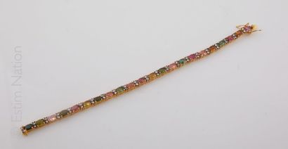 BRACELET TOURMALINES TOPAZES
Bracelet articulé...
