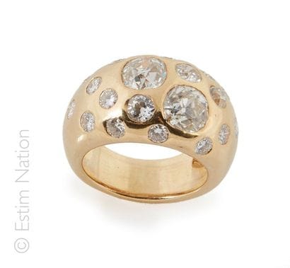 Bague jonc
Importante bague jonc en or jaune...