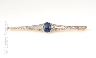 BROCHE OR DIAMANT
Broche en or gris 18K 750/°°...