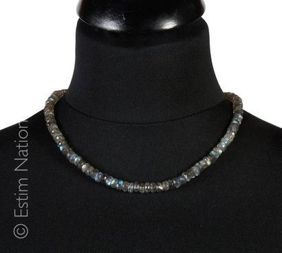 COLLIER LABRADORITE
Collier composé de boules...