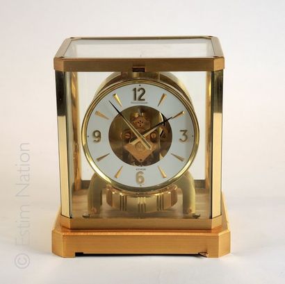 JAEGER LE COULTRE - ATMOS
Pendule cage ATMOS,...