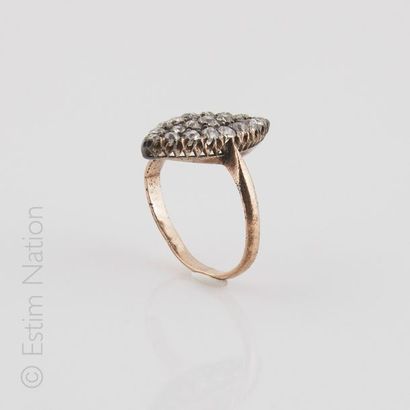 BAGUE MARQUISE DIAMANTS
Bague marquise en...
