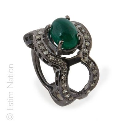 BAGUE EMERAUDE DIAMANTS
Bague en argent (925/°°)...