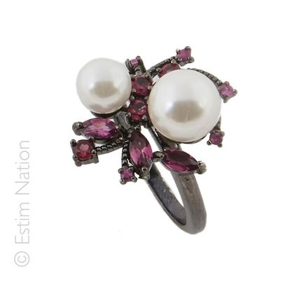 BAGUE PERLES PIERRES DE COULEURS
Bague en...