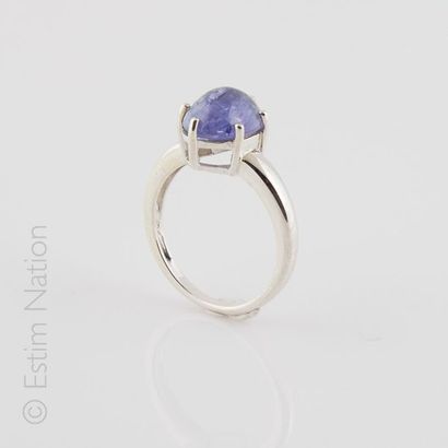 BAGUE TANZANITE
Bague en argent (925/°°)...