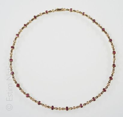 DEMI PARURE OR RUBIS DIAMANTS
Demi parure...