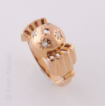 BAGUE STYLE TANK
Bague en or jaune 18K (750/°°)...