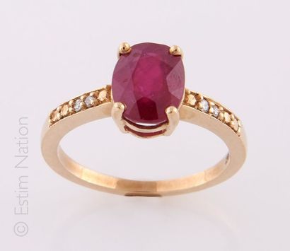 BAGUE RUBIS DIAMANTS
Bague en or jaune 9K...