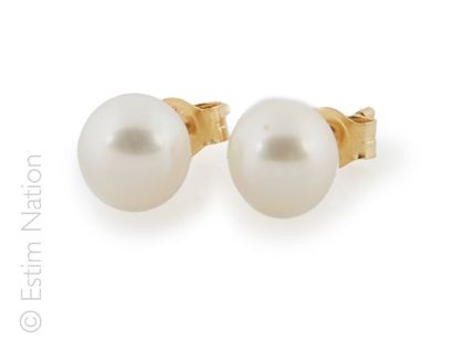 Paire de boucles d'oreilles en or jaune 18ct...