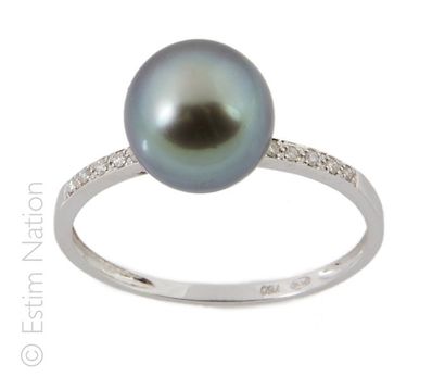 BAGUE PERLE DE TAHITI DIAMANTS
Bague en or...