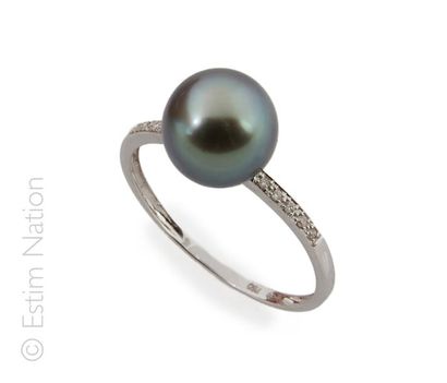 BAGUE PERLE DE TAHITI DIAMANTS
Bague en or...