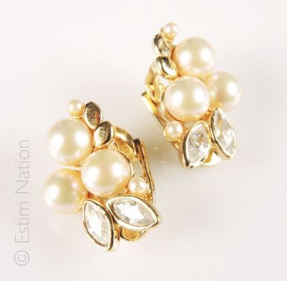 Paire de clips d'oreilles en argent doré...