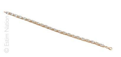 BRACELET AIGUE MARINE DIAMANTS
Bracelet articulé...