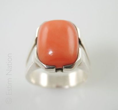 BAGUE CHEVALIERE CORAIL
Bague chevalière...