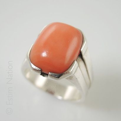 BAGUE CHEVALIERE CORAIL
Bague chevalière...