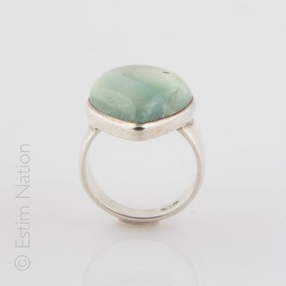 BAGUE FLUORITE
Bague en argent (925/°°) centrée...