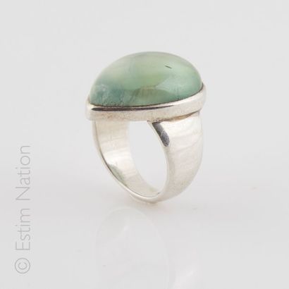 BAGUE FLUORITE
Bague en argent (925/°°) centrée...
