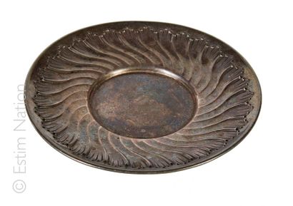 ARGENTERIE
Sous tasse en argent (800/°°)....