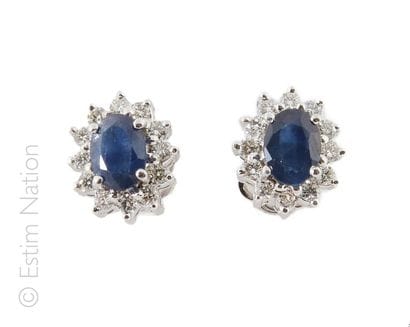 BOUCLES D'OREILLES SAPHIRS DIAMANTS
Paire...