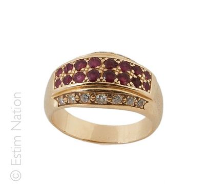 Bague jonc en or jaune 18K (750/°°) rehaussée...