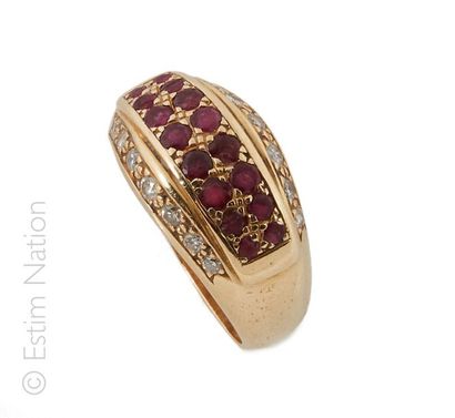 Bague jonc en or jaune 18K (750/°°) rehaussée...