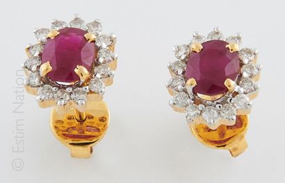 BOUCLES D'OREILLES RUBIS DIAMANTS
Paire de...