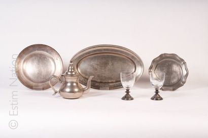 ARTS DE LA TABLE
Ensemble de deux plats en...