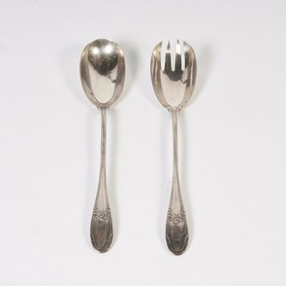 ARGENTERIE
Couvert à salade en argent (925/°°)...