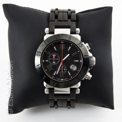 GUESS. Chrono, cadran noir signé, dateur...