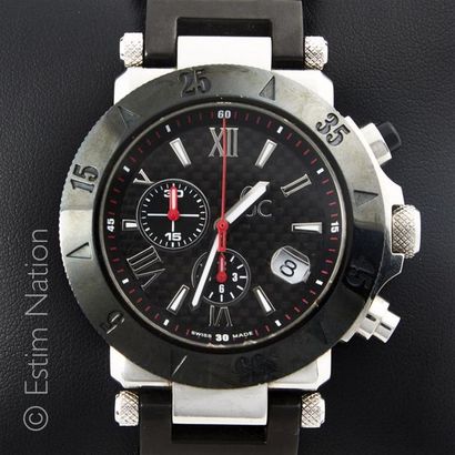 GUESS. Chrono, cadran noir signé, dateur...