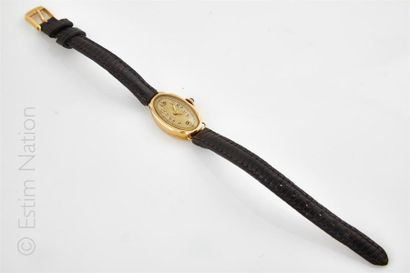 Montre de dame vers 1930, boîtier oblong...