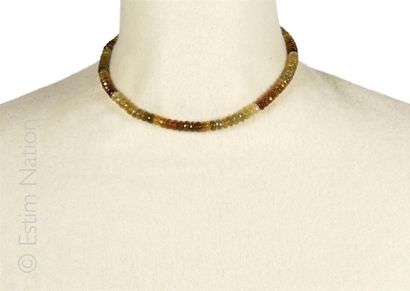 COLLIER TOURMALINES
Collier composé de perles...