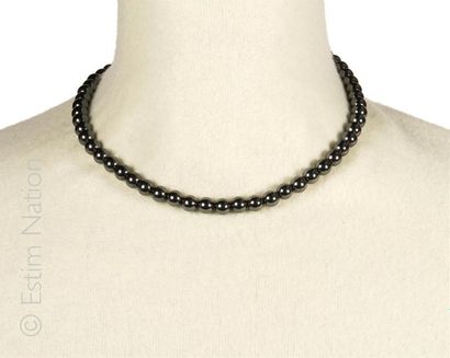 COLLIER HEMATITE
Collier ras du cou composé...