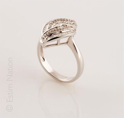 BAGUE MARQUISE DIAMANTS
Bague marquise en...