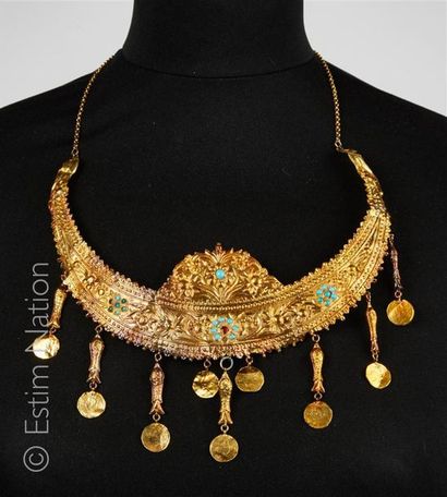 Collier d'apparat en vermeil (sup. à 800°/00),...