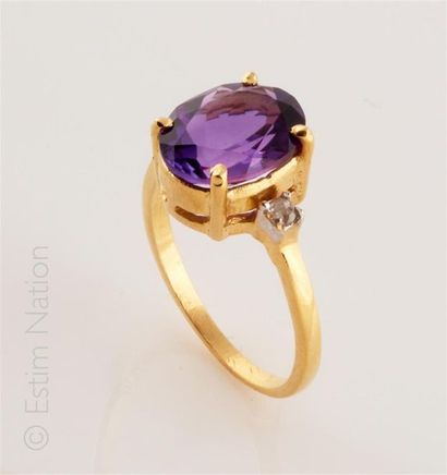 BAGUE AMETHYSTE DIAMANTS
Bague en argent...