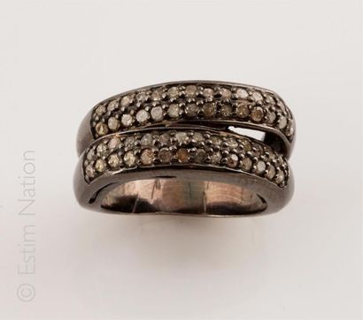 BAGUE DIAMANTS
Bague en argent (925/°°) patiné...