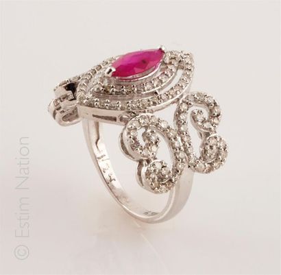 BAGUE DIAMANTS RUBIS
Important bague marquise...