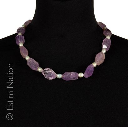 COLLIER AMETHYSTES PERLES 
Collier composé...