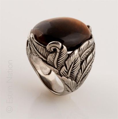 BAGUE OEIL DE TIGRE 
Importante bague en...